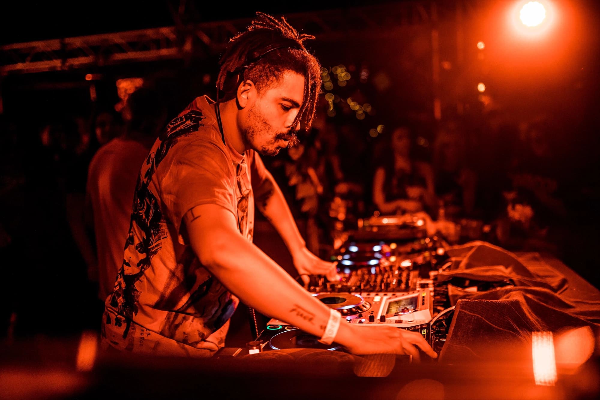 Seth Troxler