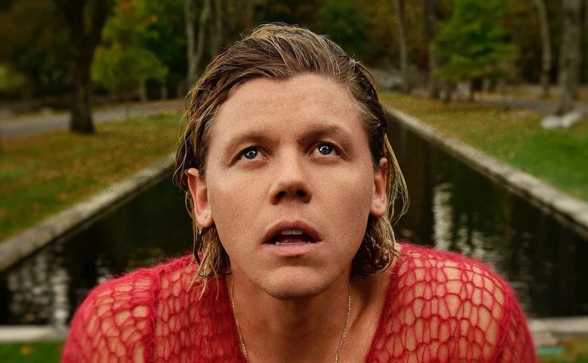 Conrad Sewell