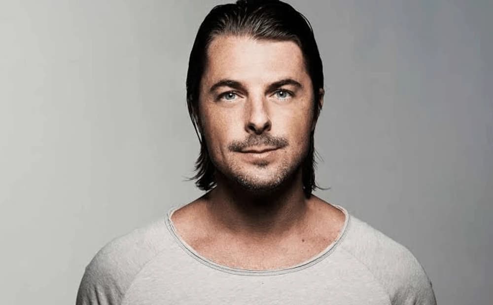 Axwell