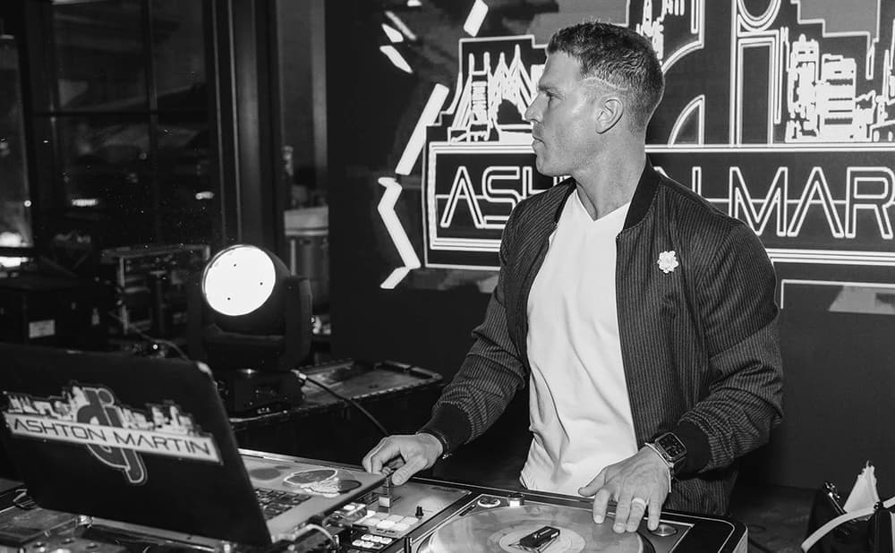 Dj Ashton Martin