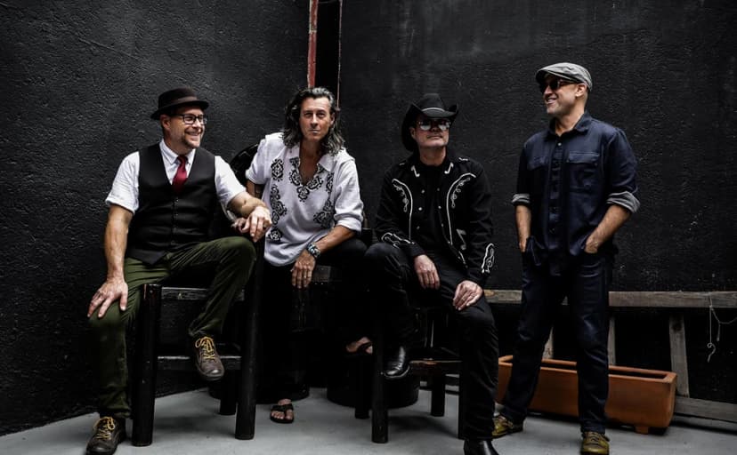 Roger Clyne & The Peacemakers